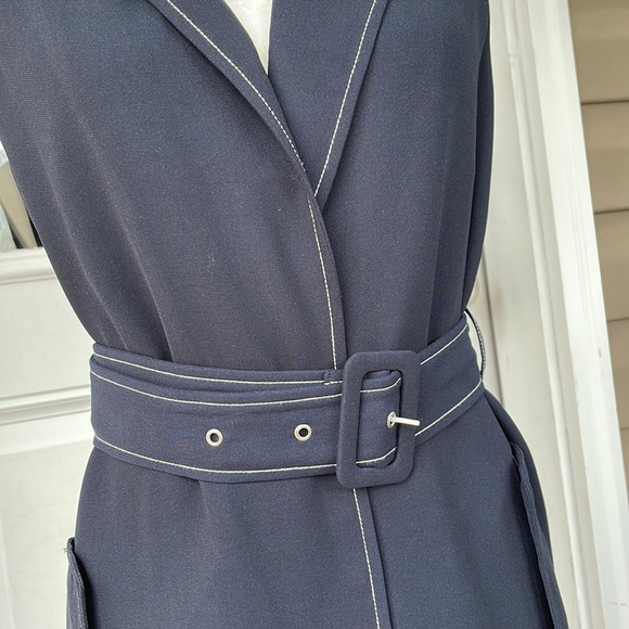 Navy Vest with white outline - Picture 2 of 6